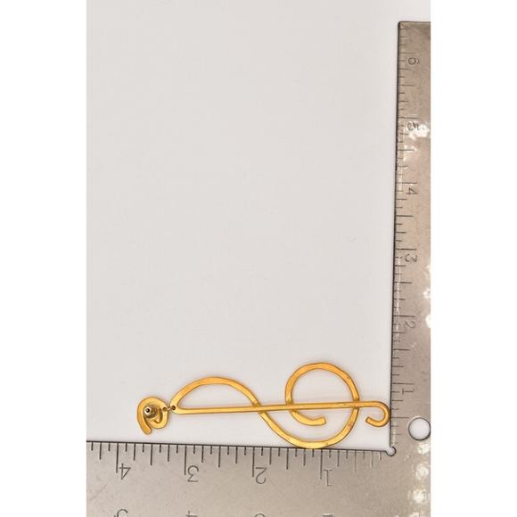 Vintage Treble Clef Earrings Dangle Brushed Gold Matte Long Chunky NOS 1980s A23 - Picture 12 of 12